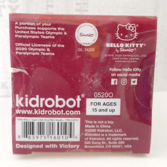 Kidrobot Hello Kitty Team USA Vinyl Figure - Picture 4 of 8